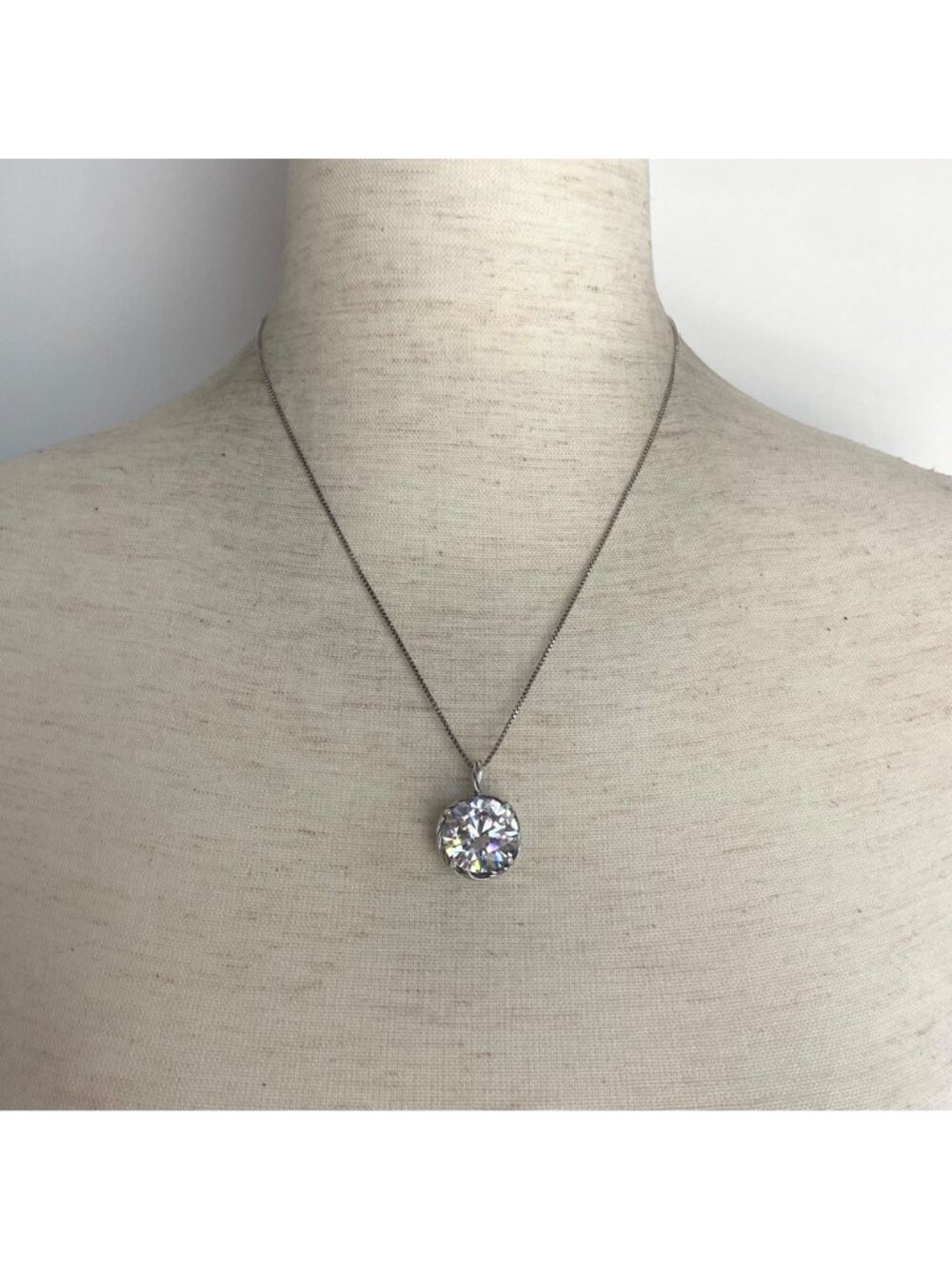 Sterling Silver 925 IL Large Round Prong Set CZ Pendant Necklace 18" Chain - Picture 2 of 15